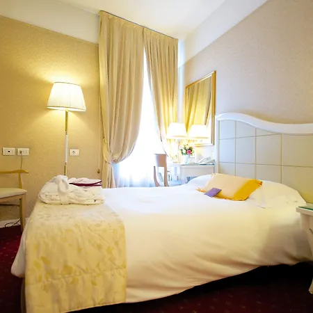 Mercure Centro 4*