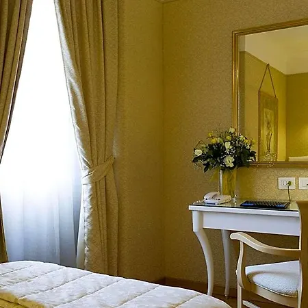 Mercure Centro 4*