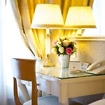 Mercure Centro 4* Milánó