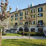 מלון Mercure Centro 4*