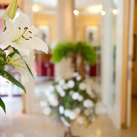 Отель Mercure Centro 4*