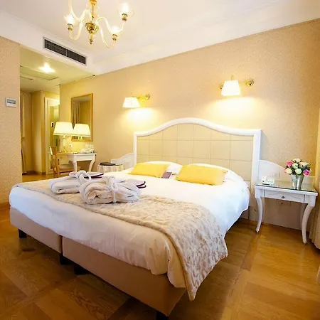 Mercure Centro Отель Милан